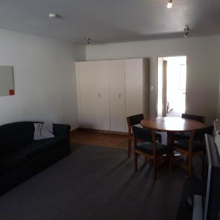 Karaka Tree Motel Taupo Ngoại thất bức ảnh