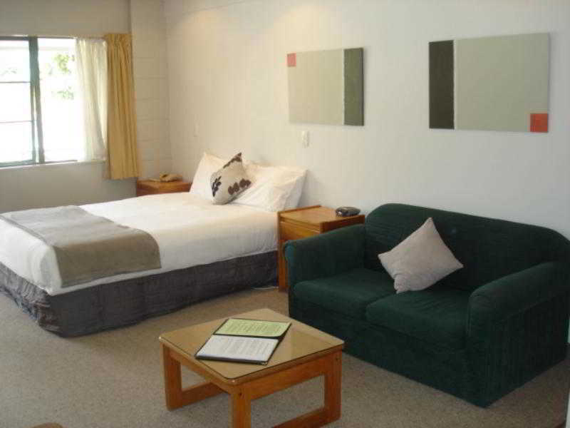 Karaka Tree Motel Taupo Ngoại thất bức ảnh