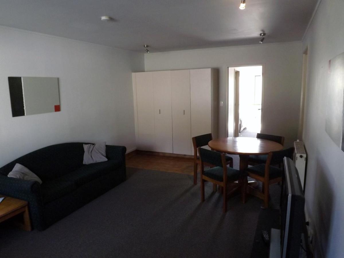 Karaka Tree Motel Taupo Ngoại thất bức ảnh